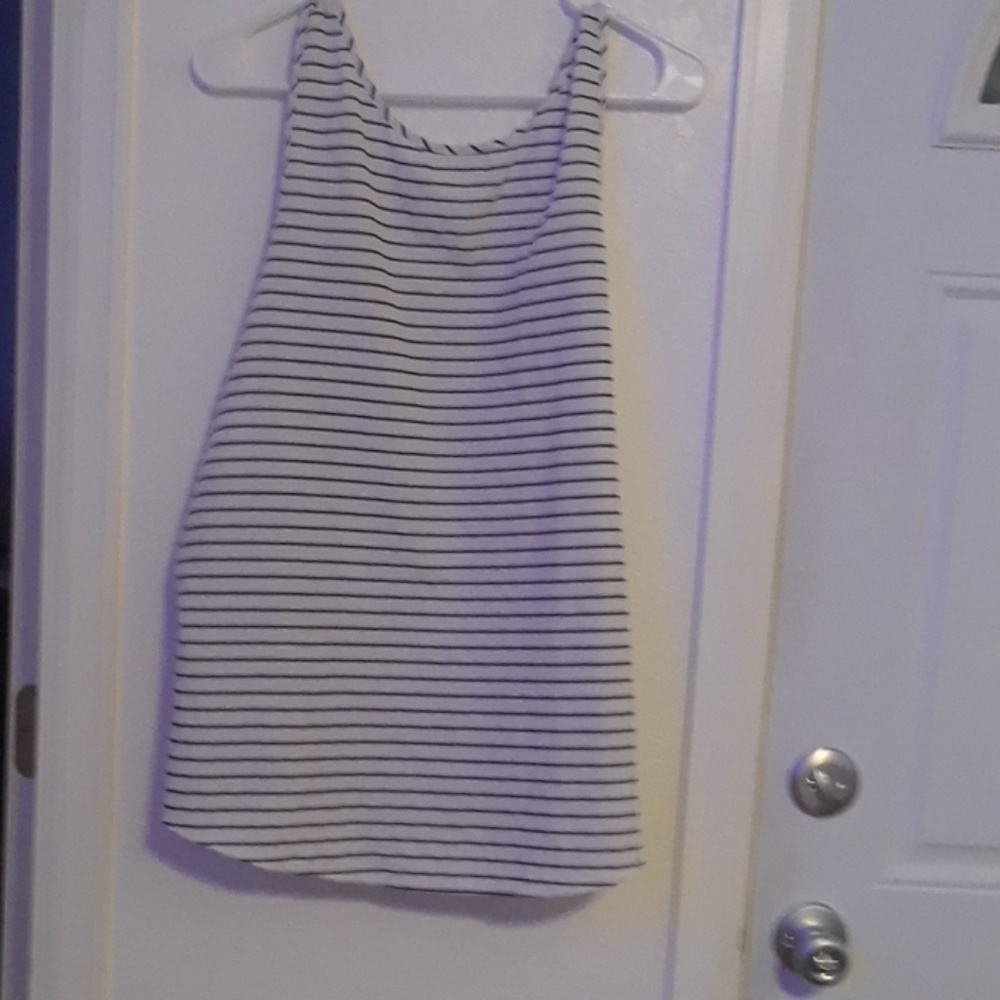 Shirt - Picture 2 of 4